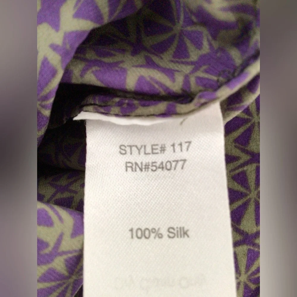 CABI Classic green and purple geometric print silk Blouse - Small - Picture 6 of 6